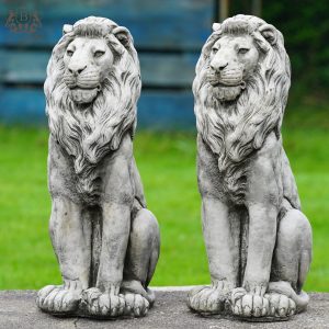 Lions - Pair